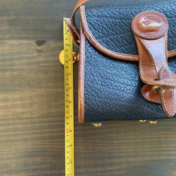 Dooney & Bourke All Weather Leather Vintage Crossbody Purse - Picture 8 of 12